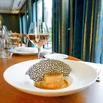 Logis - Restaurant Le Tulipier Hotell
