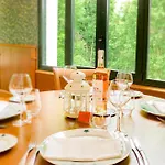Hotell Logis - Restaurant Le Tulipier 3*