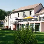 Logis - Restaurant Le Tulipier 호텔 3*