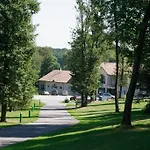 Hotell Logis - Restaurant Le Tulipier 3*