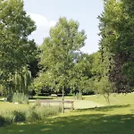 Logis - Restaurant Le Tulipier Hotell Vienne-le-Château