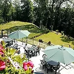 Logis - Restaurant Le Tulipier 3* Vienne-le-Château