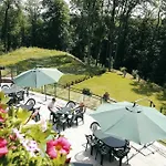 Hotell Logis - Restaurant Le Tulipier 3*