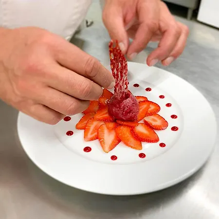 Logis - Restaurant Le Tulipier 3* Vienne-le-Château