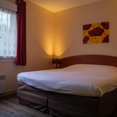 Logis - Restaurant Le Tulipier Hotel Vienne-le-Château