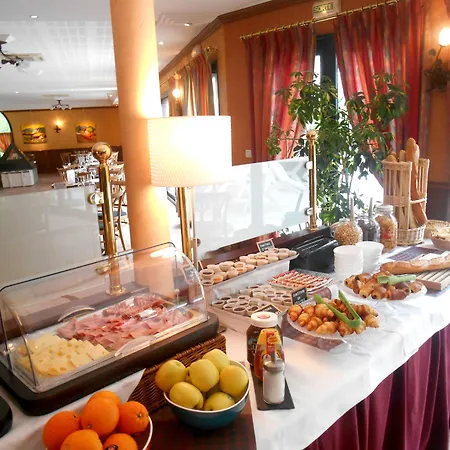 Hotel Logis - Restaurant Le Tulipier