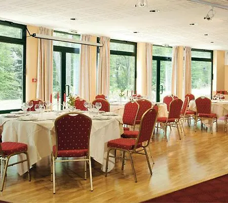 Hotel Logis - Restaurant Le Tulipier 3*