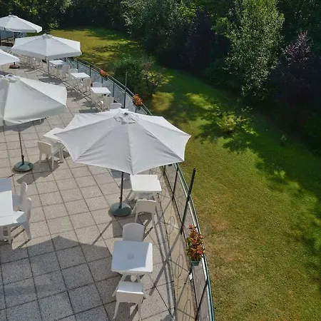 Logis - Restaurant Le Tulipier מלון 3*