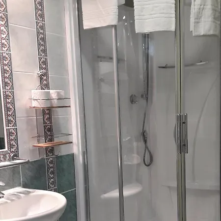 Logis - Restaurant Le Tulipier 3*