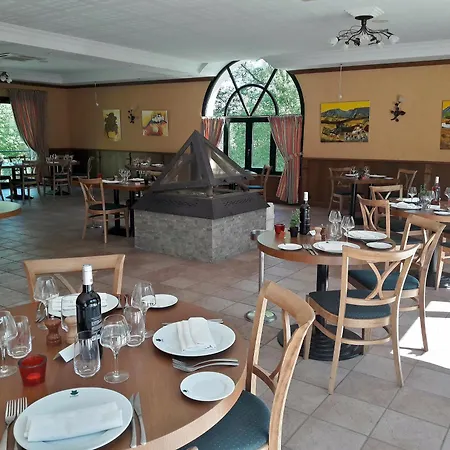 Logis - Restaurant Le Tulipier מלון 3*