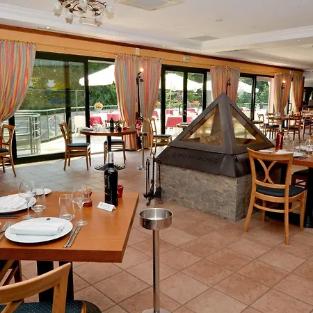 Logis - Restaurant Le Tulipier Vienne-le-Château