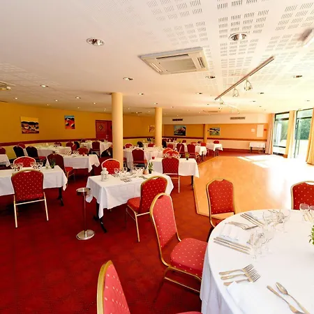 Logis - Restaurant Le Tulipier מלון Vienne-le-Château