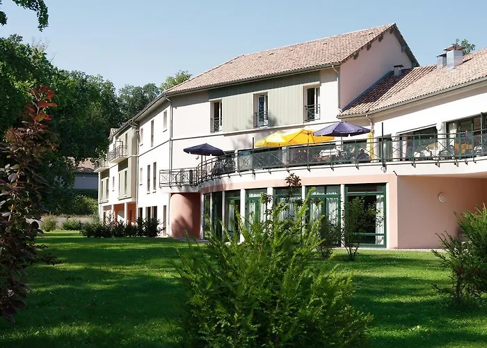 Logis - Restaurant Le Tulipier Hotel 3*