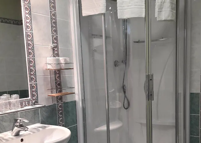 Logis - Restaurant Le Tulipier 3*