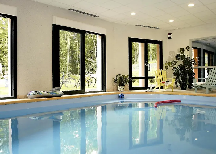 Logis - Restaurant Le Tulipier Hotel