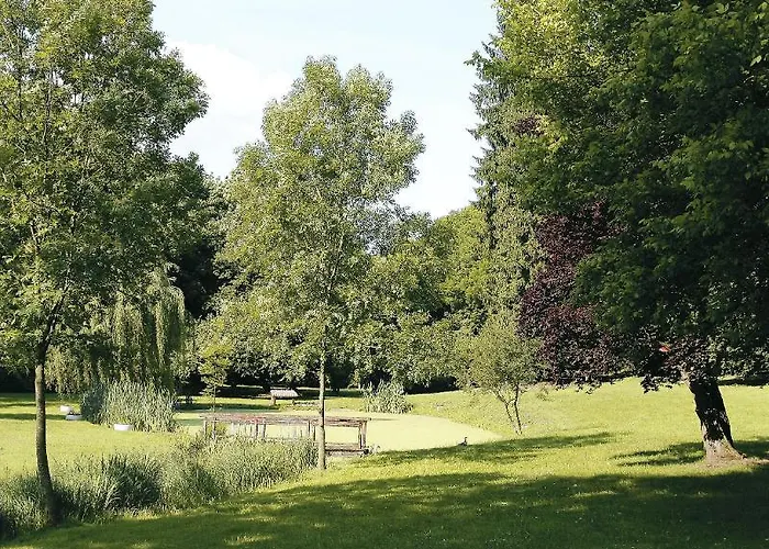 Logis - Restaurant Le Tulipier Hotel Vienne-le-Château